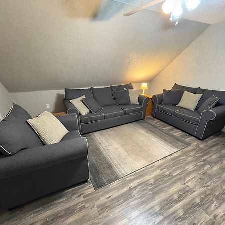Spacious Rustic Downtown Market St 1 Bedroom Apt, Sleeps Up To 5, Steps To Honeywell & Eagles Theatre Wabash المظهر الخارجي الصورة